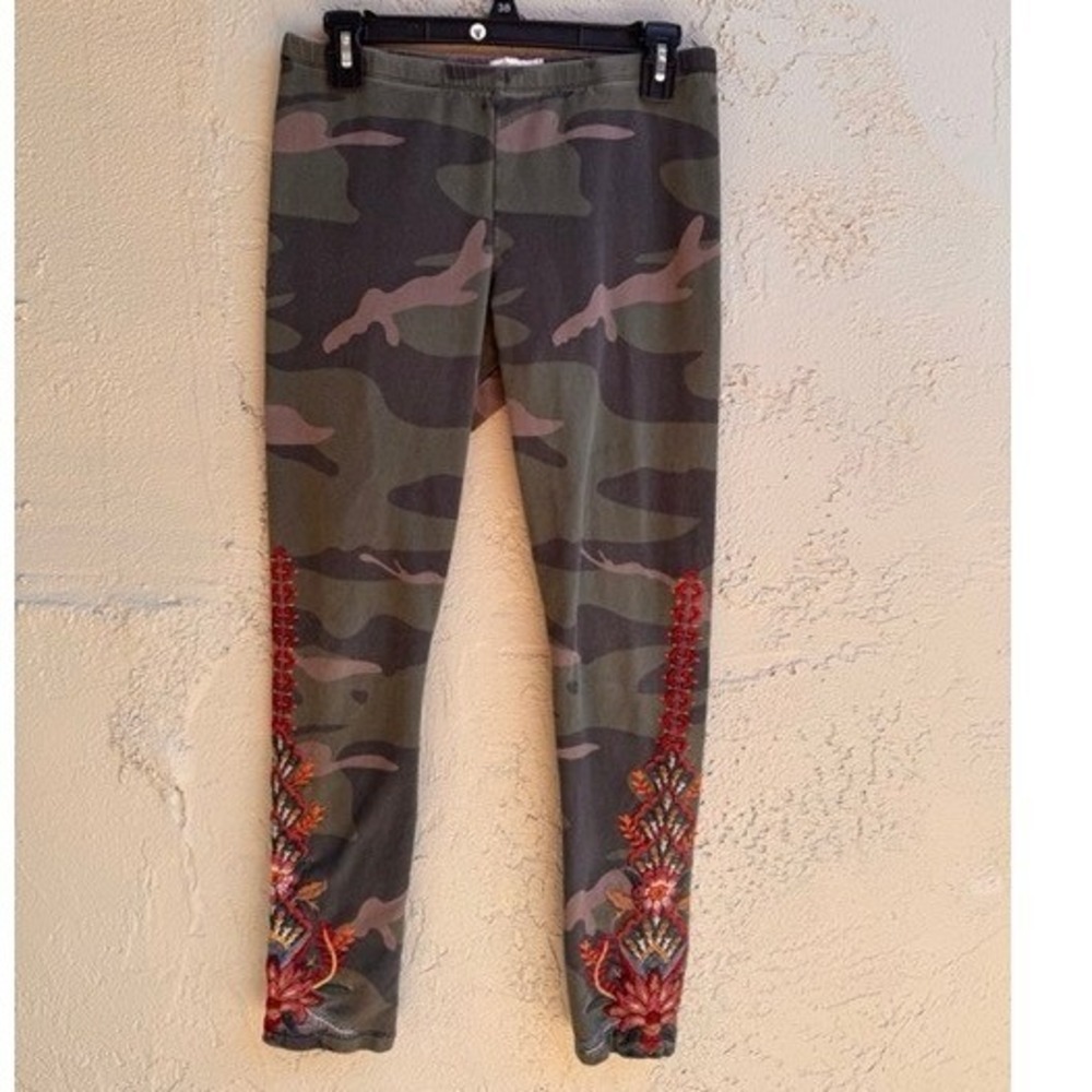 Johnny Was Los Angeles Womens Camo Embroidered Leggings SMALL Boho Streetwear